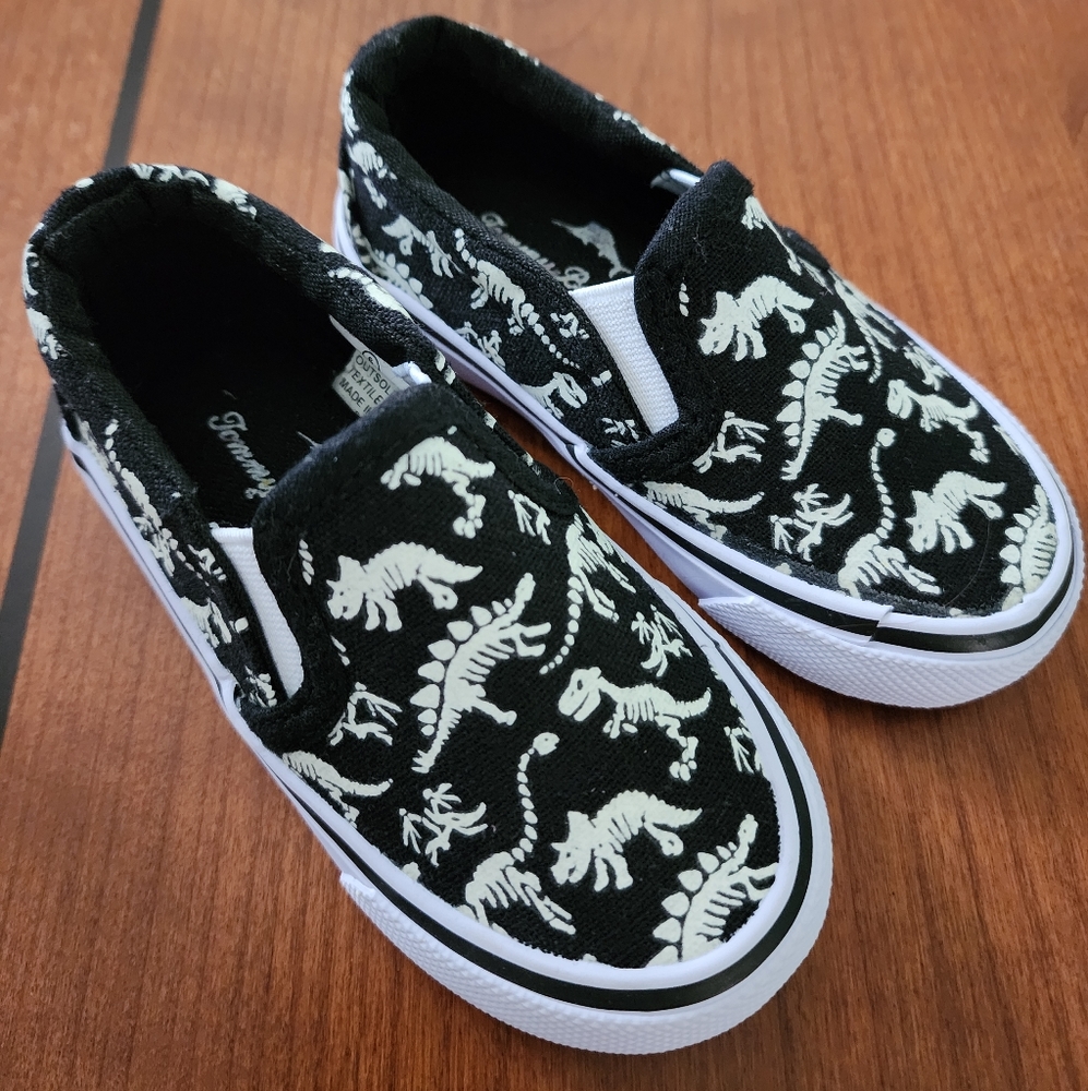 Fossil slide on shoes